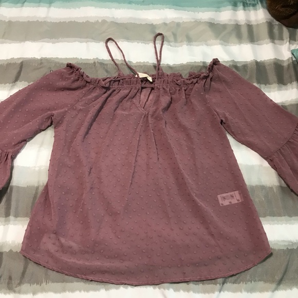 Women’s Sheer Cold Shoulder Top - Picture 6 of 7